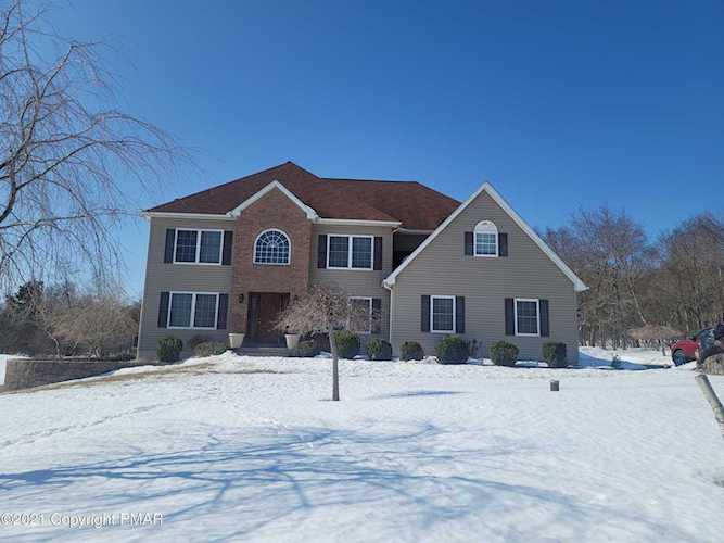 6 Reed Ct Albrightsville, PA 18210