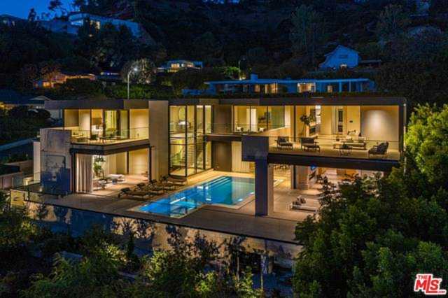 9255 Swallow Drive Los Angeles, CA 90069