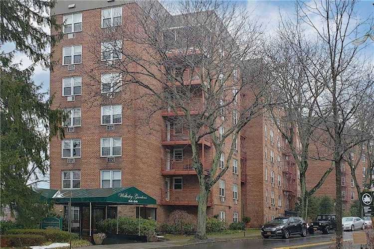 42-30 Douglaston Parkway Douglaston, NY 11363