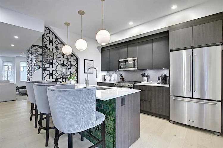 1818 5 St SW #3 Calgary, AB T2S 2B1