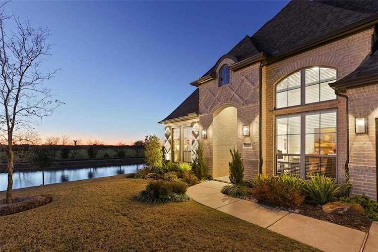 2420 Rosecroft Court Celina, TX 75009