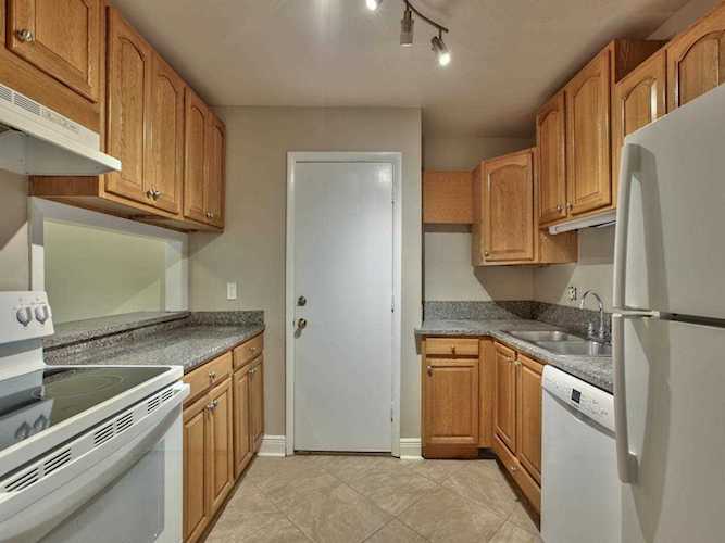 2020 Continental Ave Tallahassee, FL 32304 in Chateau Deville Photo 1