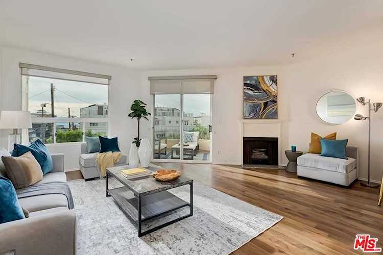 255 Main Street #207 Venice, CA 90291