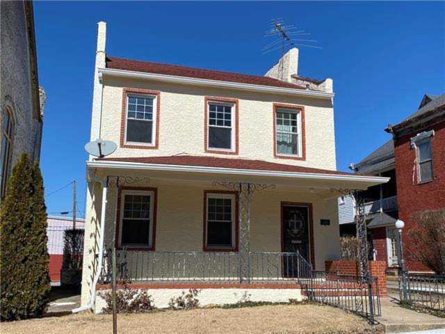 1310 South St Lexington, MO 64067