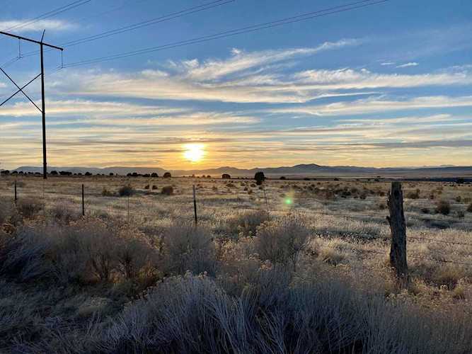 5585 Bench RD Enterprise, UT 84725
