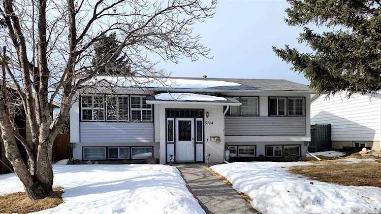 5724 Lodge Crescent SW Calgary, AB T3E 5Y7