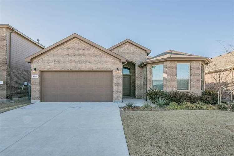 1028 Blooming Prairie Trail Fort Worth, TX 76177
