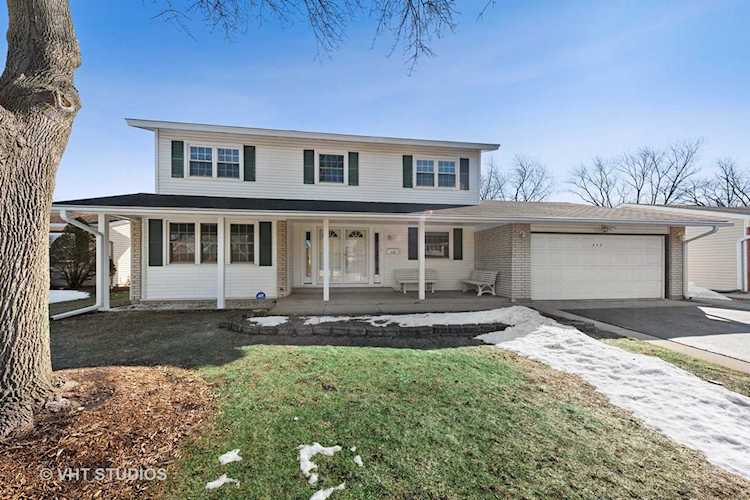 312 Dorchester Ln Elk Grove Village, IL 60007