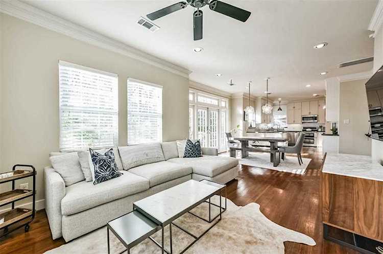 723 E 25th St Houston, TX 77008