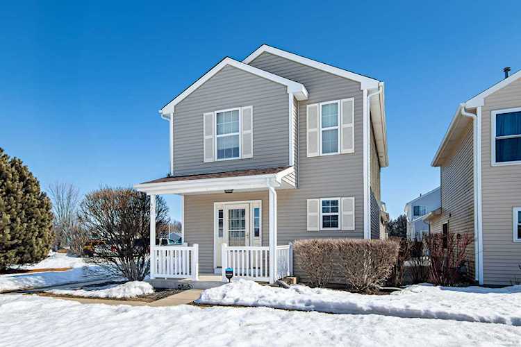 423 Andrea Ct Harvard, IL 60033