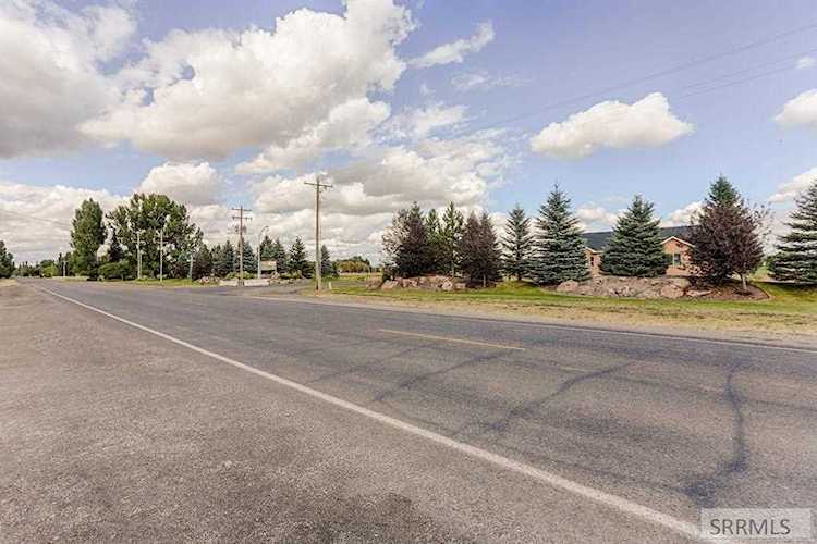 L5B7 Pine Brook Lane Rexburg, ID 83440