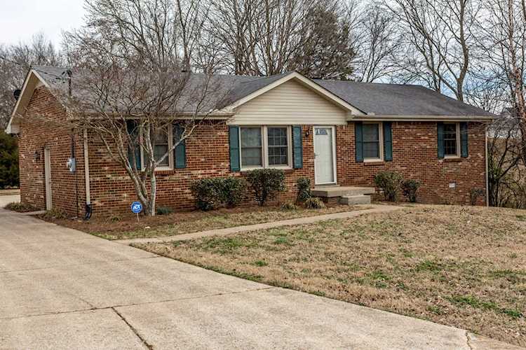 2021 Montclair Dr Clarksville, TN 37043