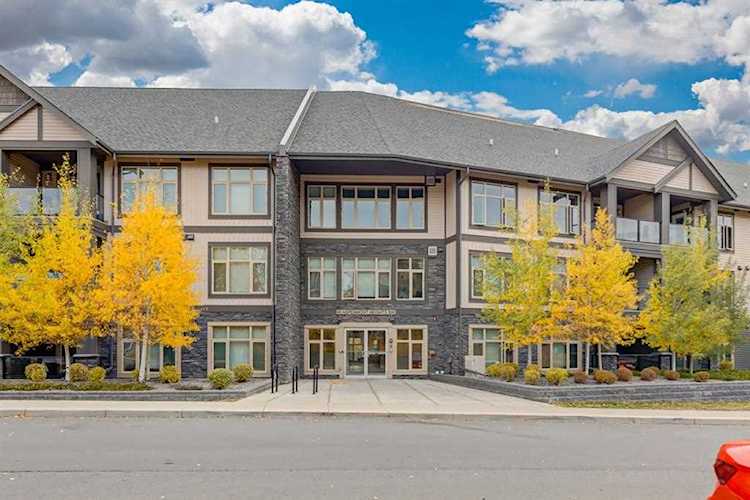 45 Aspenmont Heights SW #208 Calgary, AB T3H 0E6
