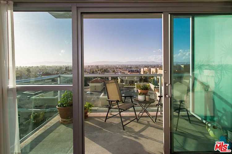 13700 Marina Pointe Drive #706 Marina Del Rey, CA 90292