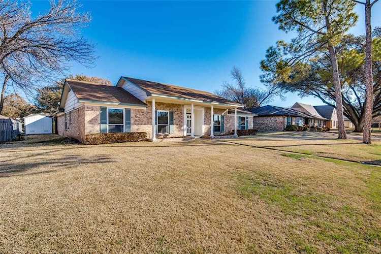 3451 Janlyn Lane Farmers Branch, TX 75234