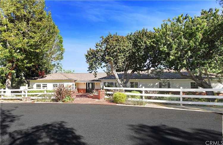 52 Strawberry Lane Rolling Hills Estates, CA 90274