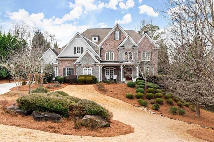 2735 Manor Bridge Dr Milton, GA 30004