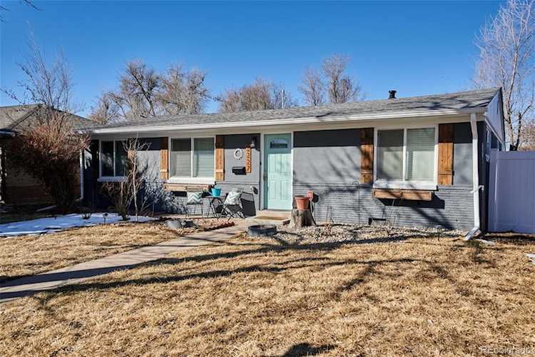 2227 Elmira St Aurora, CO 80010