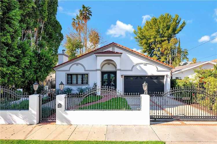 5429 Amigo Avenue, Tarzana, CA 91356 | RubyHome Photo 1