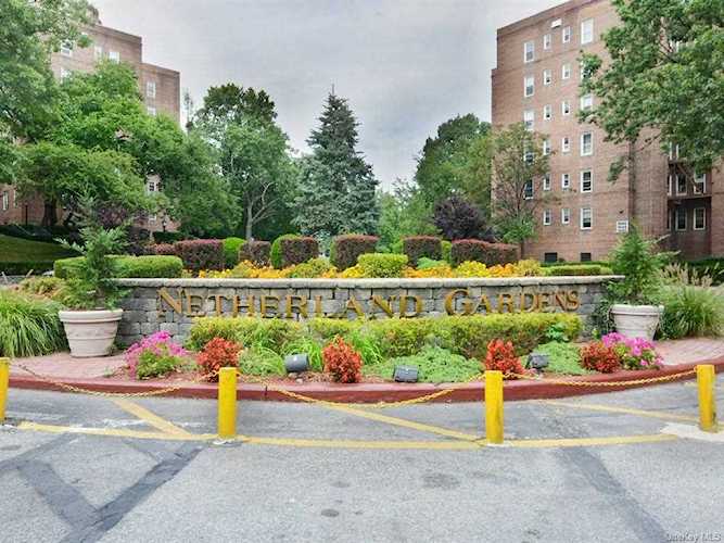 5620 Netherland Avenue #5A Bronx, NY 10471