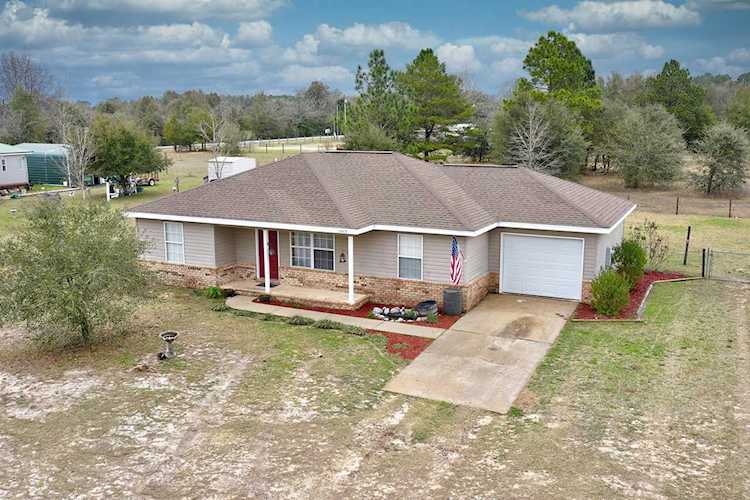3449 Swan Avenue Crestview, FL 32539