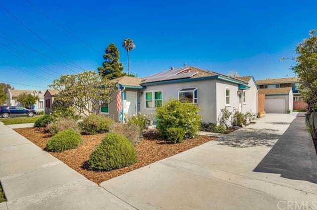25420 Oak Street Lomita, CA 90717