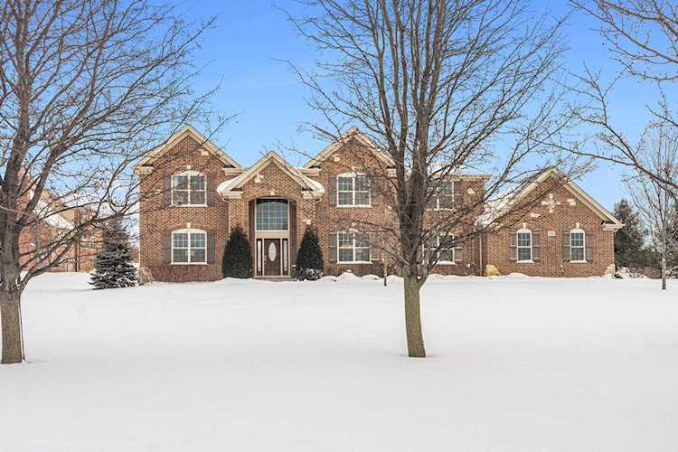122 Governors Way Hawthorn Woods, IL 60047