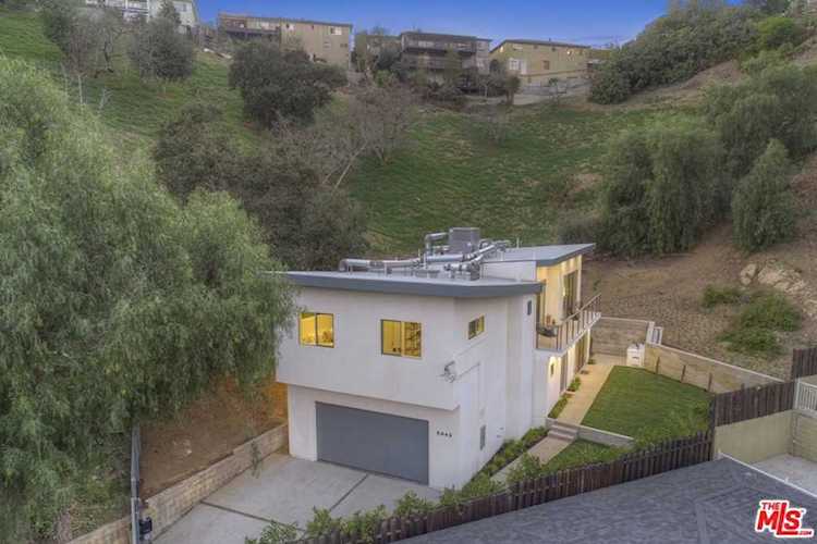 5443 Nordyke Street Los Angeles, CA 90042