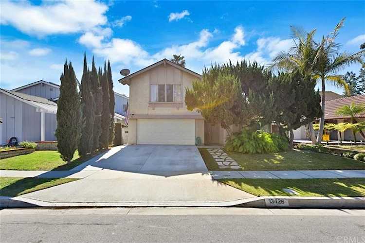 13428 Palm Place Cerritos, CA 90703