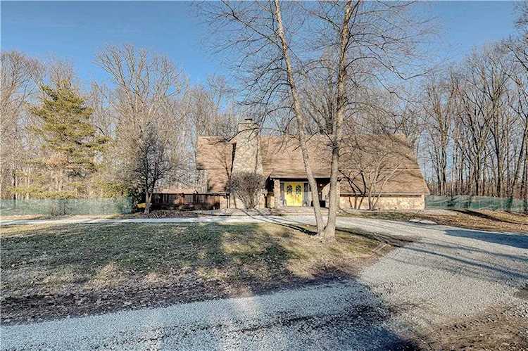 8786 S State Road 13 Pendleton, IN 46064