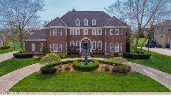 2107 Club Vista Pl Louisville, KY 40245