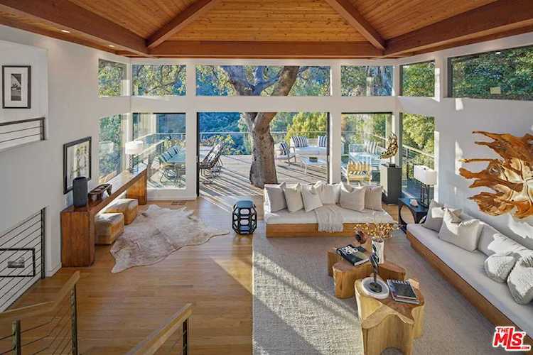 1515 Umeo Road Pacific Palisades, CA 90272
