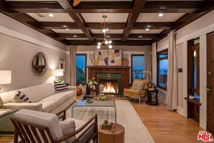 2013 Glencoe Way Los Angeles, CA 90068