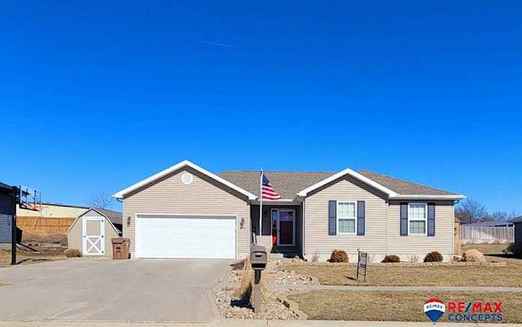 910 6th St Milford, NE 68405