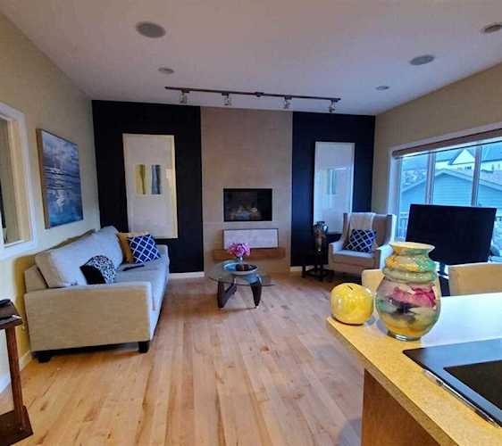 335 Copperpond Blvd SE Calgary, AB T2Z 0Z6