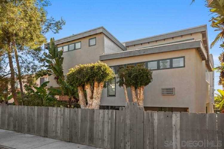 2060 Manchester Avenue Cardiff, CA 92007