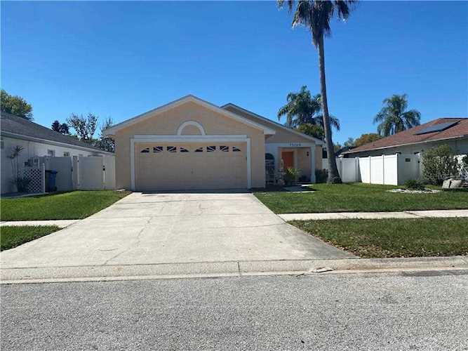 13208 Pine Creek CIRCLE Riverview, FL 33579