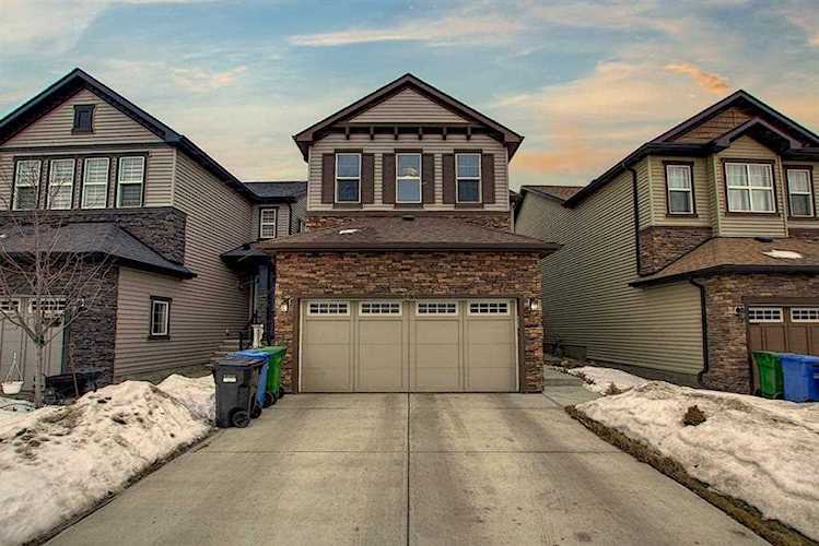 343 Nolan Hill Dr NW Calgary, AB T3R 0S7
