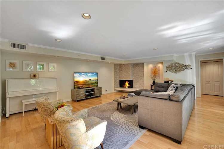 4240 Fulton Avenue #106 Studio City, CA 91604