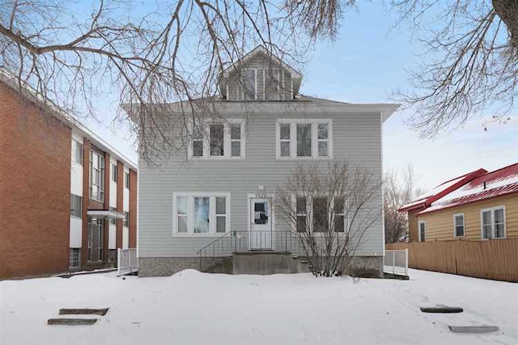 9921 85 Avenue Edmonton, AB T6E 2J7