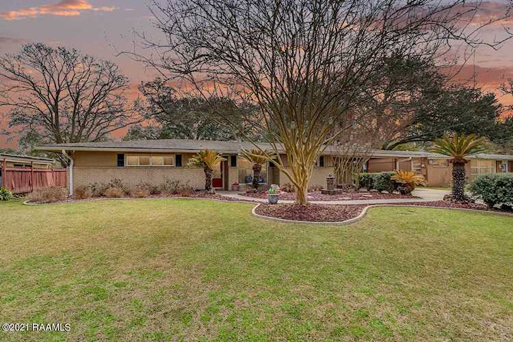 626 Ashton Street New Iberia, LA 70563