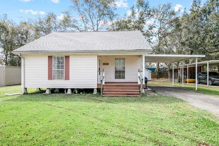212 Landry Drive Abbeville, LA 70510
