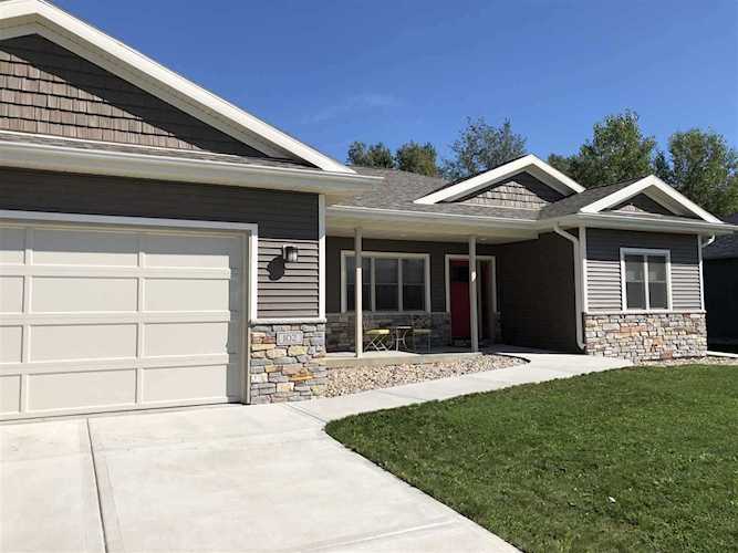 102 Penny Ln Lodi, WI 53555