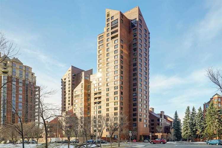 500 Eau Claire Ave SW #500K Calgary, AB T2P 3R8