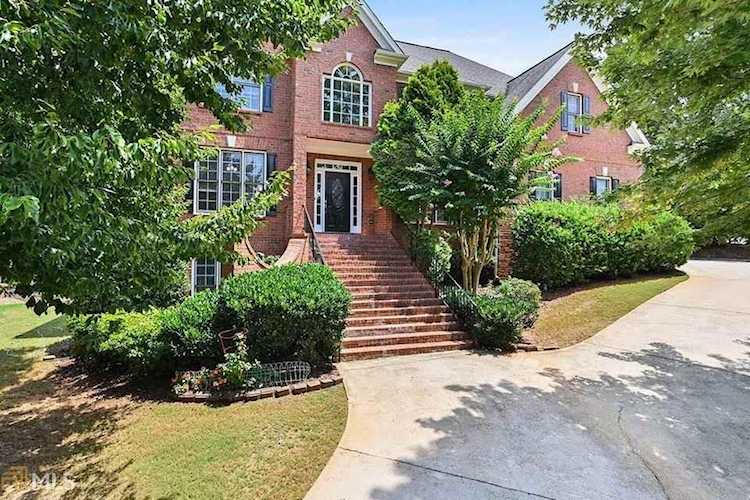 445 Wilde Green Dr, Roswell, GA 30075 - Premier Atlanta Real Estate Photo 1