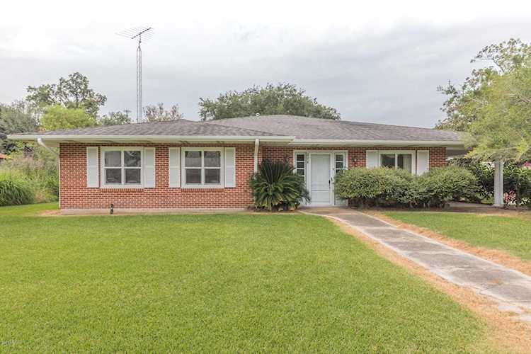 208 Guilbeau Street Breaux Bridge, LA 70517