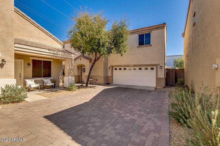 1412 E Dunbar Drive Phoenix, AZ 85042 | MLS 6204480 Photo 1