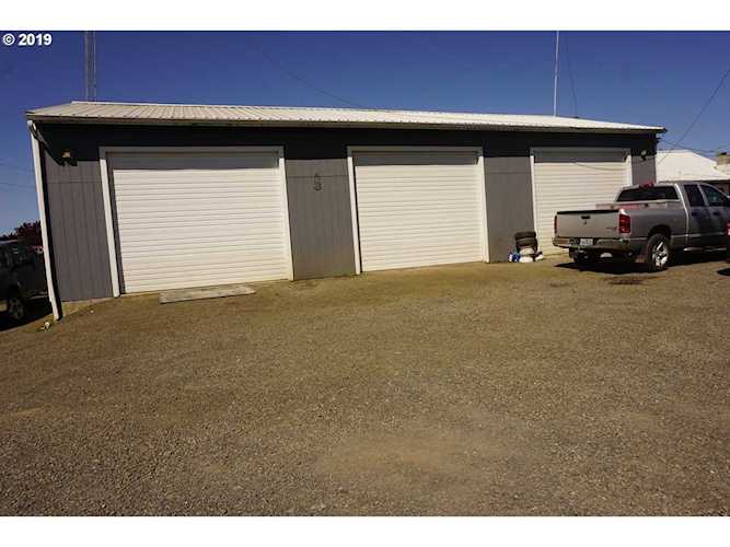 591 NW Douglas Blvd Winston, OR 97496