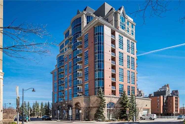 110 7 St SW #201 Calgary, AB T2R 0T9