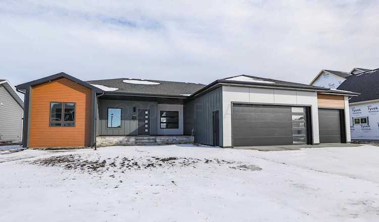 2659 S 70th Ave Fargo, ND 58104